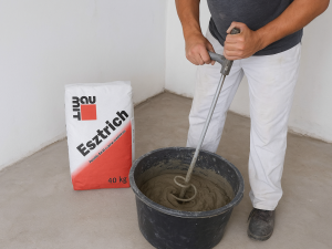 Így készíts profi aljzatot otthon a Baumit Esztrich segítségével